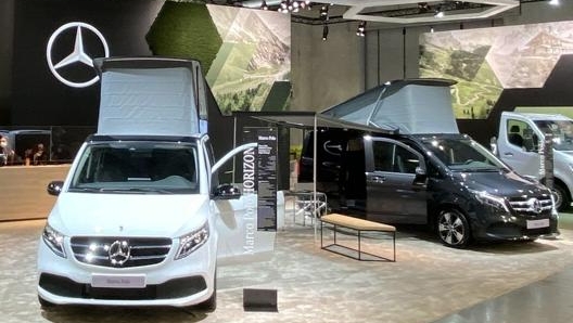 Lo stand Mercedes-Benz Vans al salone del Camper