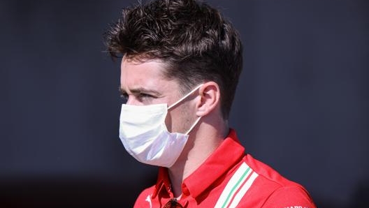 Charles Leclerc è stato uno dei pochi a schierarsi con i giudici di gara, definendo la loro gestione “corretta”. Afp