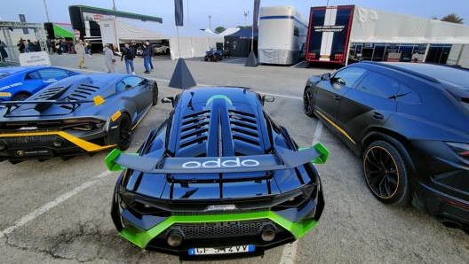 Il paddock di Misano. Foto scattata con Oppo Reno 6 Pro 5G e funzione grandangolo 0.6