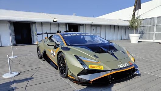 L’anteriore aggressivo della Lamborghini Huracan Super Trofeo Evo2. Foto scattata con Oppo Reno 6 Pro 5G