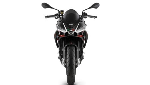 Aprilia Tuono 660 Factory: più leggera, più potente e con un dente di pignone in meno