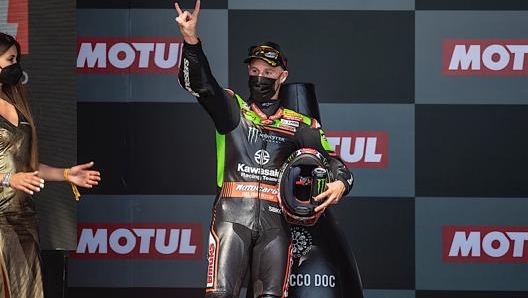 Jonathan Rea saluta il pubblico argentino