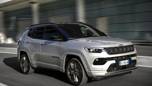 La Jeep Compass è il modello più venduto del segmento C con 1.895 unità