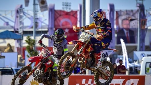 Jeffrey Herlings (Ktm) e Tim Gajser (Honda). Foto: MXGP