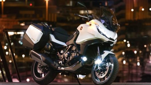 La Honda NT1100 ha un prezzo di partenza di 14.290 euro