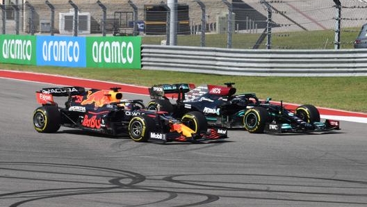 Verstappen-Hamilton, la partenza. Afp