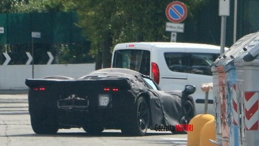 La Ferrari Icona durante i test su strada