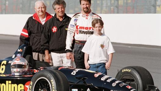 Le generazioni di Andretti: da sinistra Gigi, Mario, Michael e un piccolo Marco, oggi anche lui pilota esperto di Indycar. Ap