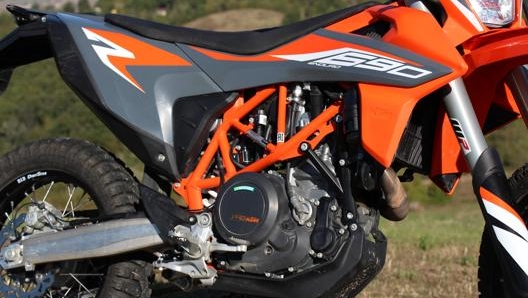 Cambio sei marce con quickshifter per la Ktm 690 Enduro R