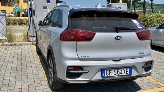 Kia e-Niro misura 4,375 metri in lunghezza, 1,805 in larghezza e 1,570 in altezza