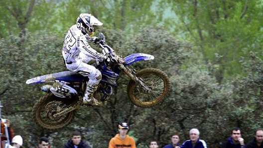 Tony Cairoli in sella alla Yamaha nel 2007. Epa