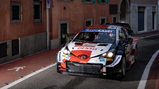 Sbastien Ogier su Toyota Yaris nelle prove del sabato mattina al Rally di Monza