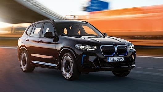 La Bmw iX3 a zero emissioni in promozione a novembre 2021