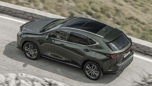 Nuova Lexus Nx abbina design grintoso al rispetto per lambiente