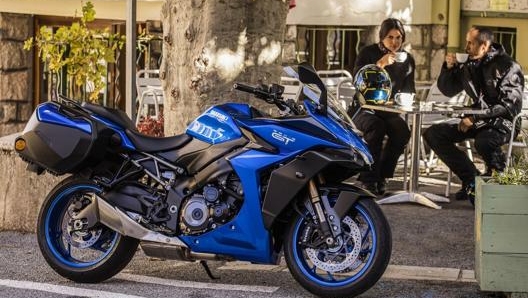 Look moderno e affilato per la nuova Suzuki Gsx-S1000GT