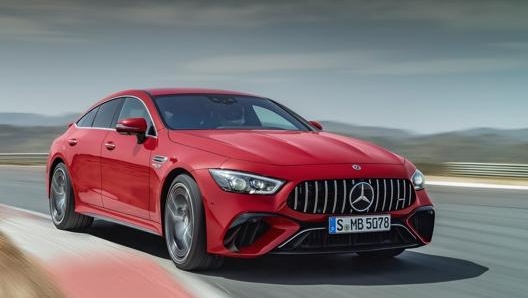 Mercedes-Amg GT 63 S E Performance in azione