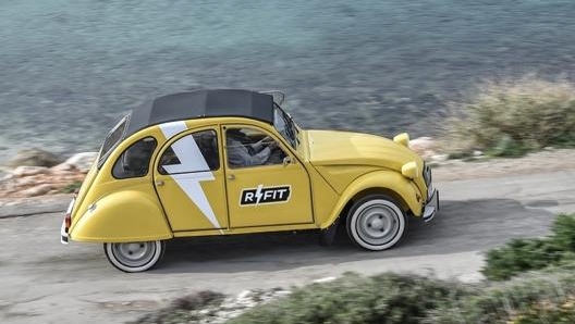 La Citroën 2CV elettrica tocca i 90 km/h di velocità massima