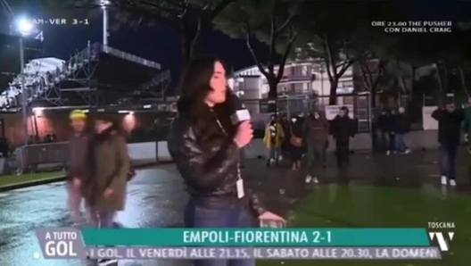 All’esterno dello stadio Castellani nell’immediato post partita di Empoli-Fiorentina, la giornalista di Toscana Tv, Greta Beccaglia, davanti alla curva dei tifosi ospiti per raccogliere le impressioni a caldo, è stata avvicinata da un uomo che ha allungato le mani su di lei per poi dileguarsi. La giornalista ha mantenuto la calma dicendo: “Scusami, non puoi fare questo”. Ed ha poi postato il video su Instagram chiedendo di aiutarla ad identificare l’autore della molestia. La polizia è ora al lavoro per individuare il responsabile. L’episodio è avvenuto nel weekend in cui la Lega Serie A ha aderito alla campagna #unrossoallaviolenza per la sensibilizzazione contro la violenza sulle donne. Pronta anche la condanna da parte dell’Ordine dei Giornalisti della Toscana che ha parlato di "episodio gravissimo".