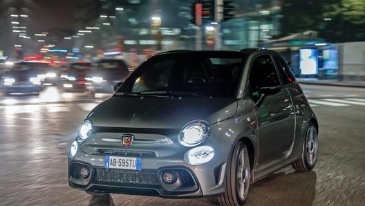 L’Abarth 595 Turismo, motore da 165 cavalli