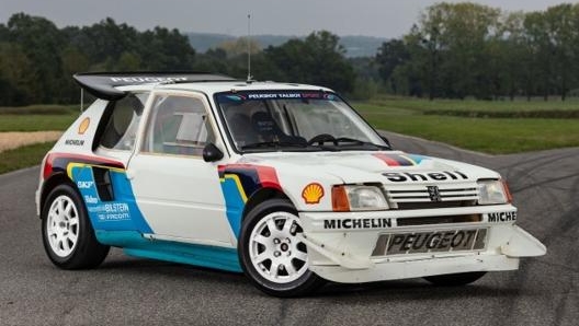 La Peugeot 205 T16 Evo 2 ha debuttato nel Mondiale Rally con Bruno Saby