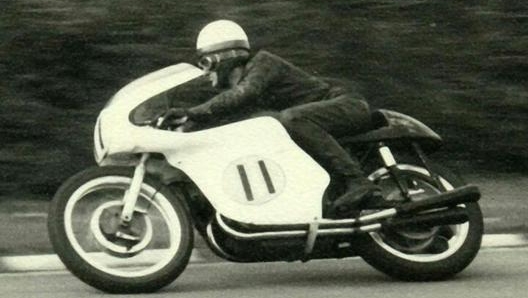 Derek Minter su Gilera 500