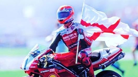 Fogarty e la Ducati sono stati il binomio più forte della Superbike negli anni ‘90 (foto @carlfogarty1)