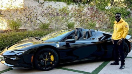 La Ferrari SF90 Spider è la new entry della collezione  dell'attore e comico  americano  Kevin Hart