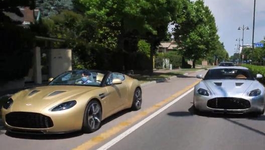 La gemelle Aston Martin Vantage V12 Zagato Heritage, coupé e speedster