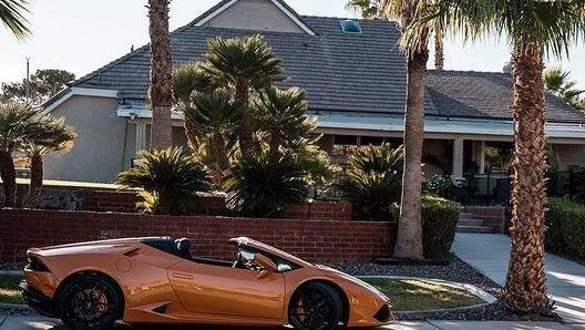 La McLaren 650S è uno dei gioielli della collezione di McGregor (foto @thenotoriousmma)