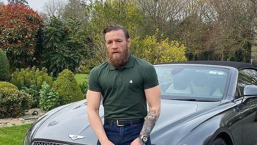 McGregor è anche affezionato alla Bentley Continental GT (foto @thenotoriousmma)