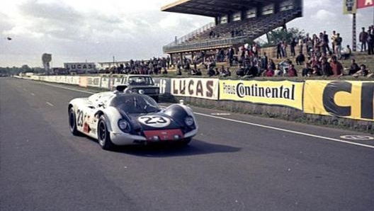 Sui rettilinei di Le Mans la Howmet non riusc a tenere testa alla concorrenza a pistoni