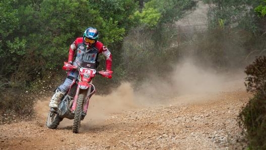 Alex Salvini di traverso allo Swank Rally di Sardegna 2021