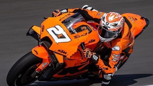 Lecuona, 21 anni, è alla sua seconda stagione consecutiva in MotoGP (foto @ikerlecuona_27)