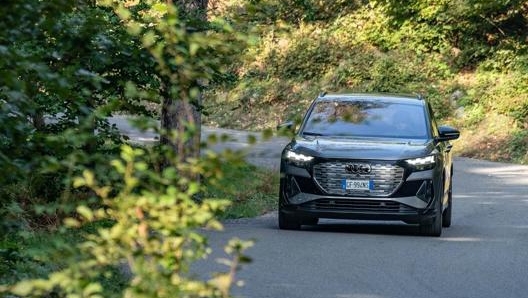 La massa della Q4 e-tron non compromette la dinamicità complessiva