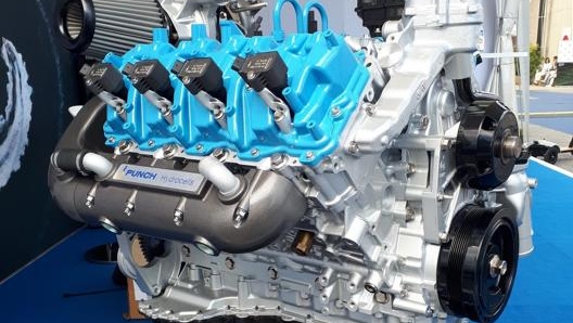 Il motore V8 della Punch, derivato dal Duramax General Motors. Il centro di ricerca di Torino sta sviluppando diverse applicazioni sullidrogeno partendo dai motori diesel