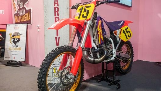 Honda CR 500: la strappabraccia a due tempi di Tokyo è stata una delle moto più ammirate del nostro stand ad Eicma