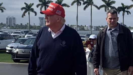 Donald Trump ha fatto visita alla kermesse dedicata alle Ferrari