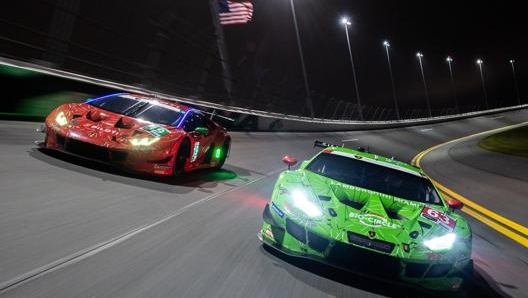 Lamborghini partecipa alla 24 Ore di Daytona 2022 con quattro equipaggi. J. Price