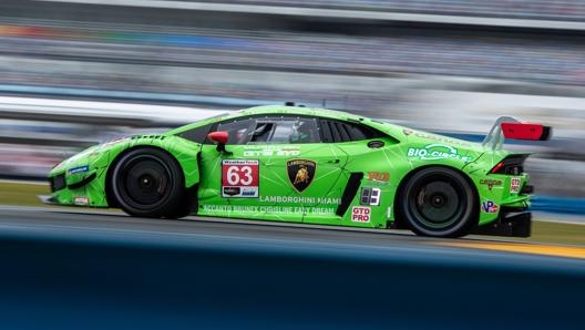 La Lamborghini Huracan che scatta dalla prima casella in Gtd Pro. J. Price