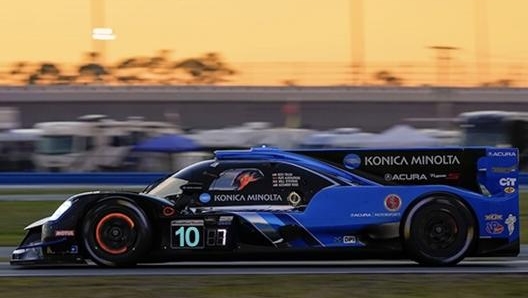 Il prototipo Acura Arx-05 numero 10 del team Konica Minolta