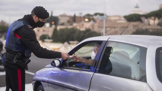 Con le zone gialle e arancioni ci sono regole specifiche per viaggiare in auto e in moto