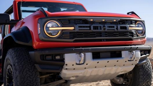 La mascherina del Ford Bronco Raptor