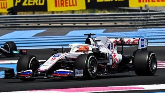 Mazepin è al debutto in Formula 1, ma ha già fatto parlare di sé in pista e fuori (foto @nikita_mazepin)