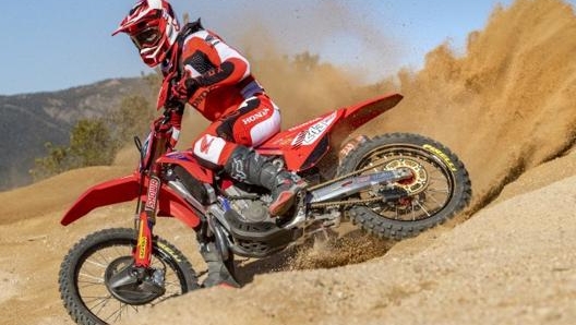 Tim Gajser durante il foto shooting 2022. Foto: Honda Hrc