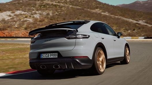 La Porsche Cayenne Turbo GT ha percorso i 20,832 km del Nürburgring nella versione Nordschleife in 7’38”925