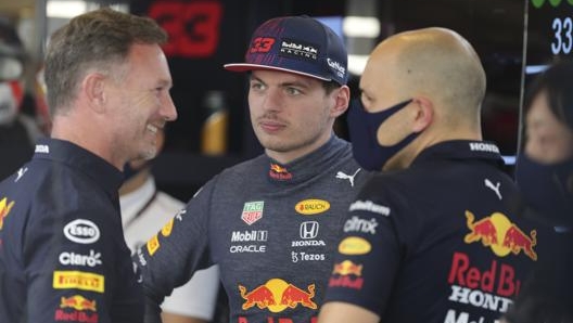 Max verstappen con il team principal Christian Horner. Lapresse