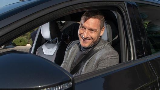 Totti a bordo della ID.4 Gtx