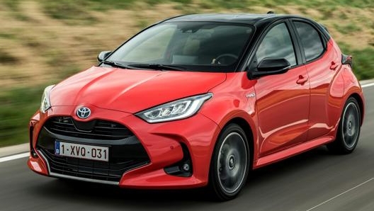 Yaris Hybrid è  equipaggiata con  il sistema Hybrid Sinergy Drive, arrivato alla quarta generazione