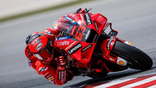 Francesco Bagnaia in azione a Sepang