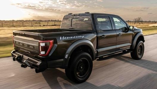 Con il classico V6 biturbo da 3.5 litri del Raptor standard, il pickup passa da 0-100 km/h in 4,2 secondi